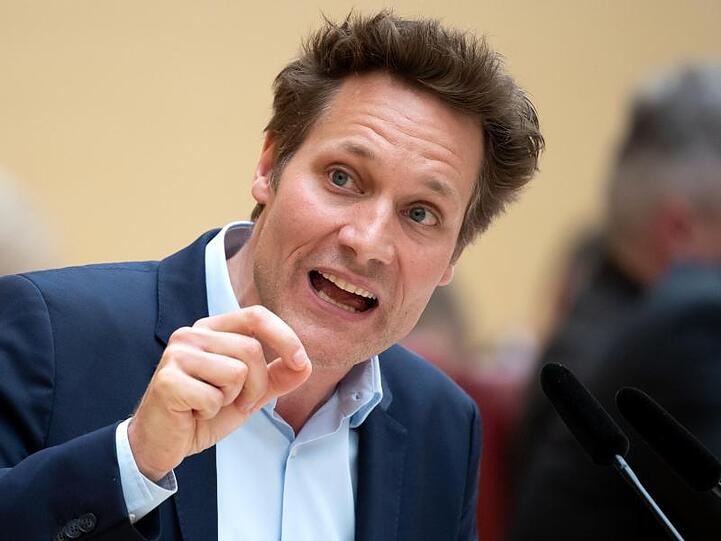 Ludwig Hartmann, Fraktionsvorsitzender von Bündnis 90/Die Grünen im bayerischen Landtag, spricht im bayerischen Landtag. Foto: Sven Hoppe/Archiv