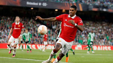 Marcus Rashford und Manchester United stehen im Viertelfinale.