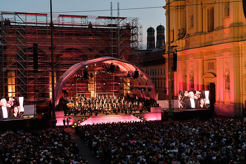„Klassik am Odeonsplatz“ mit dem Symphonieorchester des Bayerischen Rundfunks.