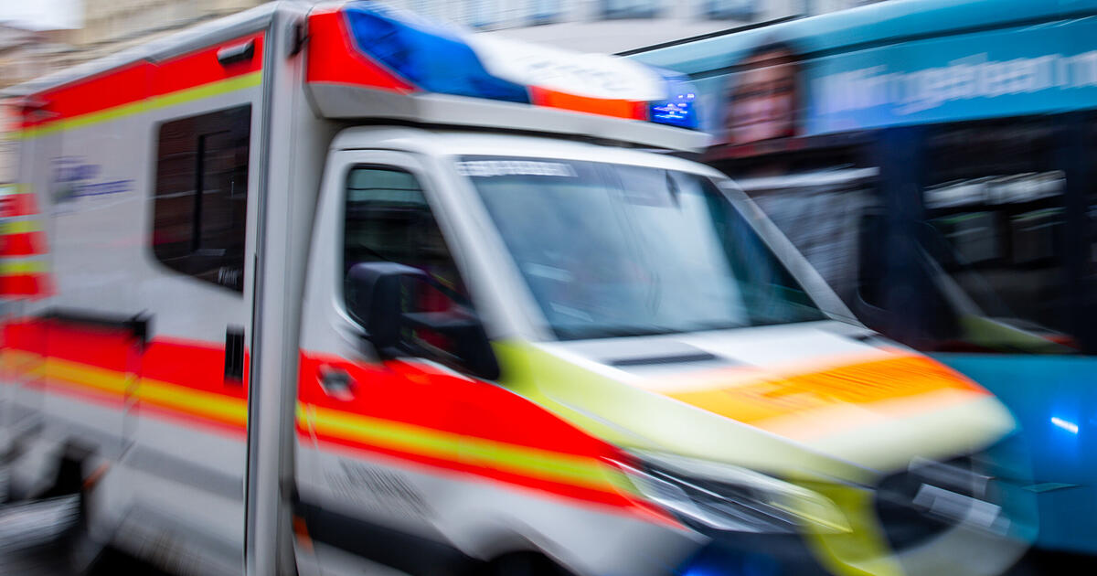 Drei Rennradler bei Unfall in Münchner Nobelvorort Grünwald verletzt