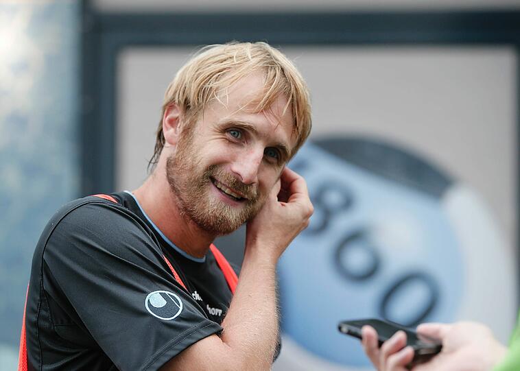 Training an der Grünwalder: Friedhelm Funkel bei der Einheit mit dem TSV 1860. Die Bilder