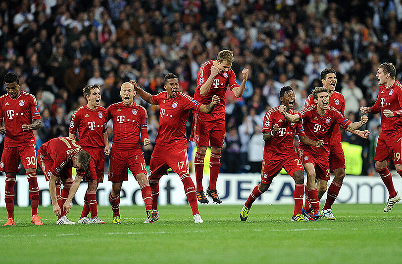 2012: Nach jeweils einem 2:1-Heimsieg geht es ins Elfmeterschießen, das die Bayern gewinnen. Und dann? Finale dahoam...