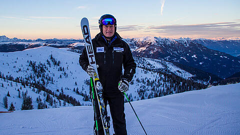Mit Olympiasiger Franz Klammer auf die Piste.
