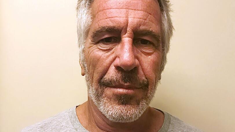 Hohes Fluchtrisiko: Jeffrey Epstein kommt in der Affäre um die Missbrauchsvorwürfe nicht auf Kaution frei. Der 66-Jährige bleibt bis zum Prozessbeginn im Gefängnis.