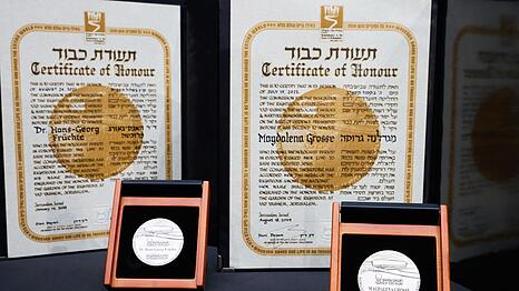 Magdalena Große und Hans-Georg Früchte wurden posthum als "Gerechte der Völker" mit Yad-Vashem-Medaillen ausgezeichnet - benannt nach der Holocaust-Gedenkstätte in Israel.