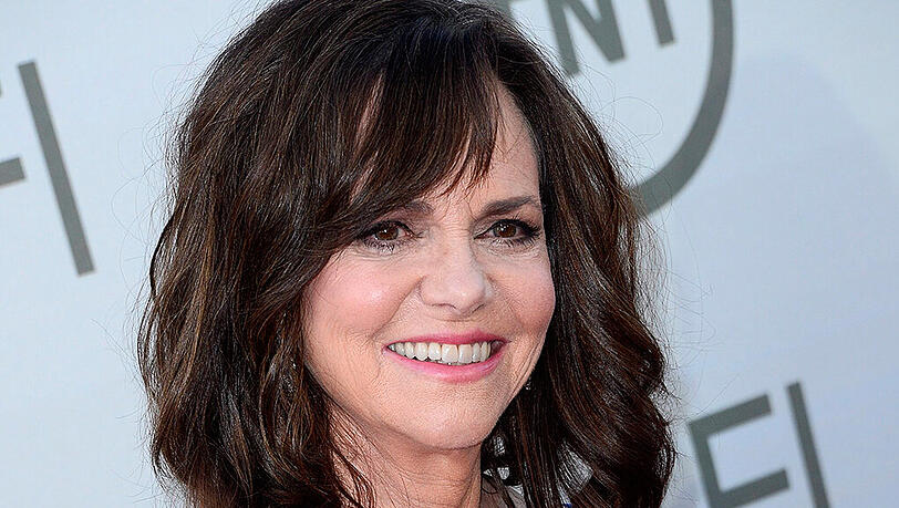 Sally Field hat bereits zweimal den Oscar als "Beste Hauptdarstellerin" gewonnen. Sally Field hat bereits zweimal den Oscar als "Beste Hauptdarstellerin" gewonnen.