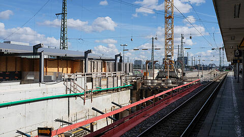 Pro Bahn sieht die Ursache der Verz&ouml;gerungen bei den Bauarbeiten am S-Bahnhof Laim "eindeutig beim Projekt". (Archivbild)
