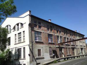 Das Atelierhaus in der Dachauer Straße lädt am Wochenede zu den offenen Ateliers ein.
