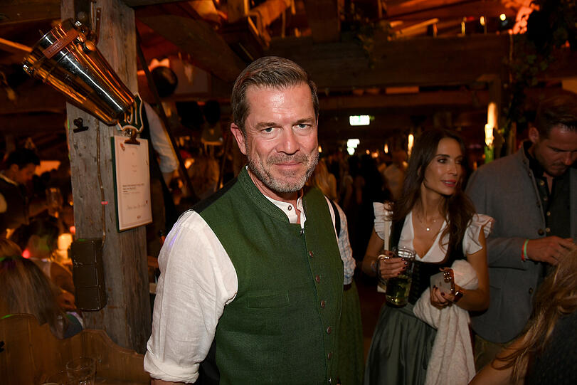 Karl-Theodor zu Guttenberg, ehemaliger Bundesminister der Verteidigung,  im Käferzelt.
