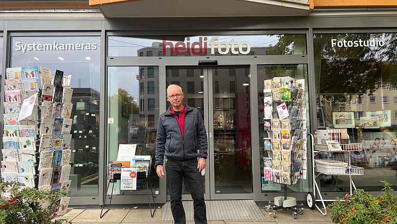 Thomas Fladung („Heidi Foto“) hat in etwa 60 Prozent Umsatzrückgang. Thomas Fladung („Heidi Foto“) hat in etwa 60 Prozent Umsatzrückgang.