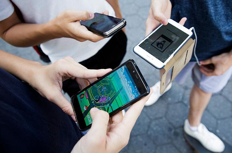 Früher hat man Klingeltöne verschickt, heute vereint Pokémon Go.