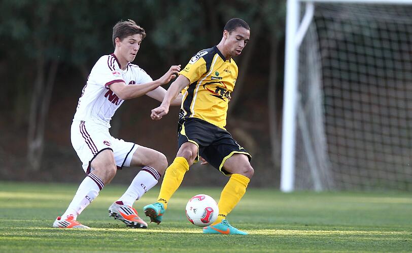 FCN-Talent Niklas Stark (l.) soll in Kürze seinen Vertrag beim Club verlängern.