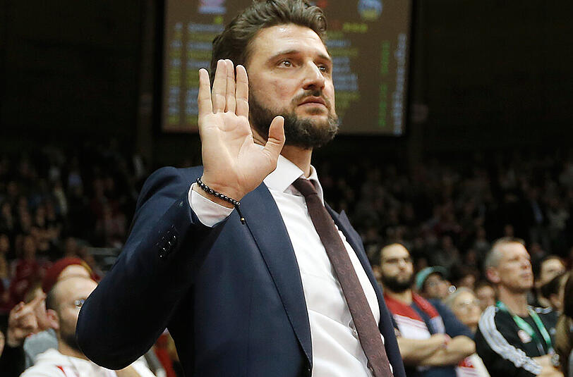 Präsentiert die nächste Neuverpflichtung: FCBB-Geschäftsführer Marko Pesic.