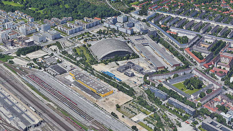Die denkmalgeschützte Paketposthalle: Mehr als vier Fußballfelder passen hinein.