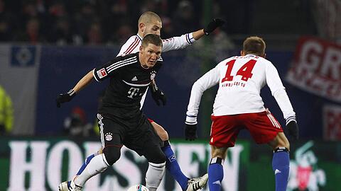 20. Spieltag in der Saison 2011/12: Die Bayern um Bastian Schweinsteiger spielen nur Unentschieden gegen Hamburg und rutschen dadurch auf den zweiten Tabellenplatz ab. Die Spitzenreiter-Position sollten sie in dieser Spielzeit daraufhin nicht mehr erlangen, Borussia Dortmund wird Meister.