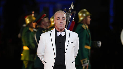 Gegen Rammstein-Sänger Till Lindemann wurden zuletzt schwere Vorwürfe des sexuellen Missbrauchs laut.