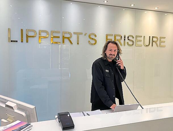 Einen Silent Cut bietet "Lippert’s Friseure" nicht an. Matthias Meusel ist es trotzdem recht, wenn es beim Haareschneiden ab und zu still ist.