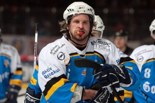 Demnächst im Eiskanal: EHC-Star Markus Jocher
