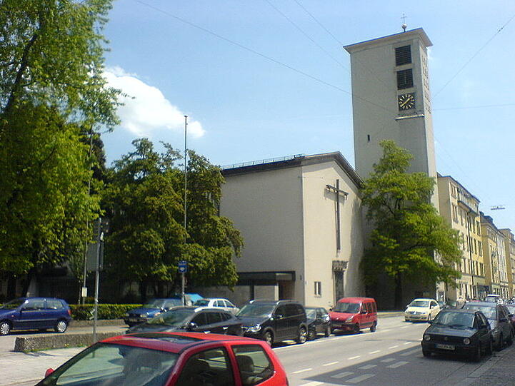 Die Münchner Kirche St. Andreas wird 60 Jahre alt.