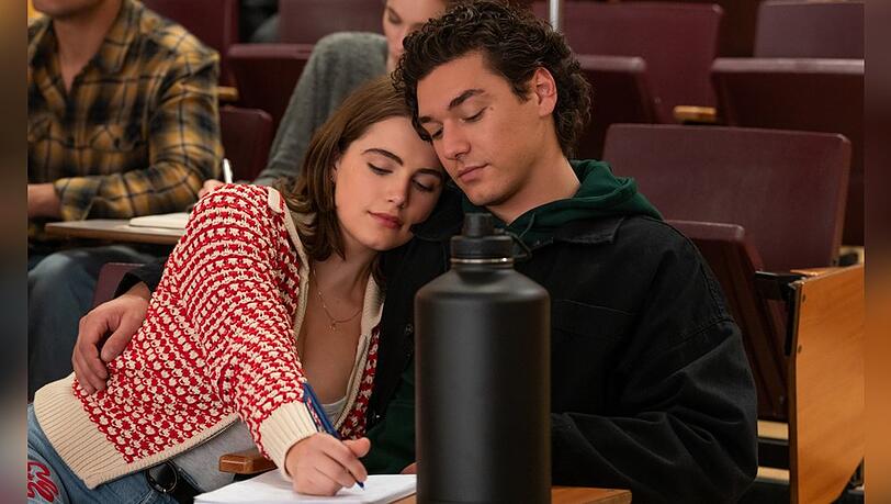 Hannah (Ella Bright) und Garrett (Belmont Cameli) bleiben auch in der zweiten Staffel Teil der Serie "Off Campus".
