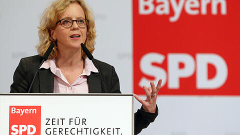 Natascha Kohnen spricht am 20.05.2017 beim Landesparteitag der SPD Bayern in Schweinfurt vor ihrer Wahl zur neuen Landesvorsitzenden der Bayern SPD zu den Delegierten.