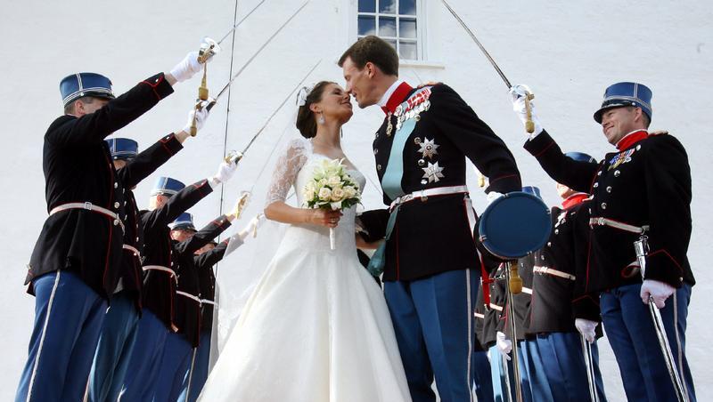 Nun gibt es kein Zurück mehr: Prinz Joachim und Marie Cavallier sind verheiratet. Nun gibt es kein Zurück mehr: Prinz Joachim und Marie Cavallier sind verheiratet.