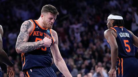 Die Stärken von Center Isaiah Hartenstein (l) liegen besonders in der Defensive.