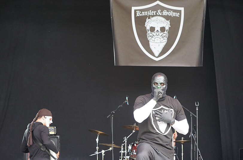 Die Bilder vom ersten Tag des Rockavaria Festivals 2016 im Münchner Olympiapark.