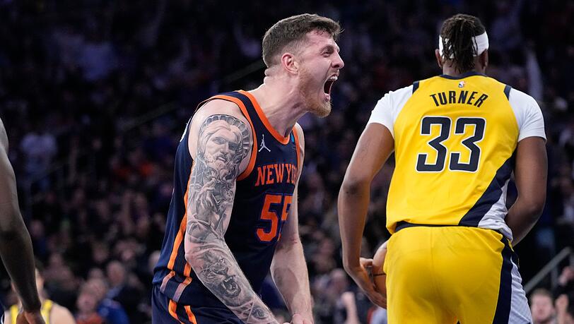 Knicks-Center Isaiah Hartenstein jubelt.