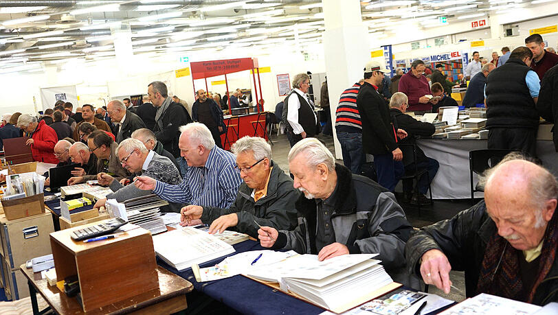 Briefmarkenmesse im MOC in München. Briefmarkenmesse im MOC in München.