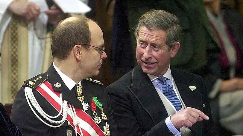 So nah wie bei anderen Aufeinandertreffen (hier im Jahr 1999) sollen sich Fürst Albert II. von Monaco (l.) und Prinz Charles zuletzt nicht gekommen sein.