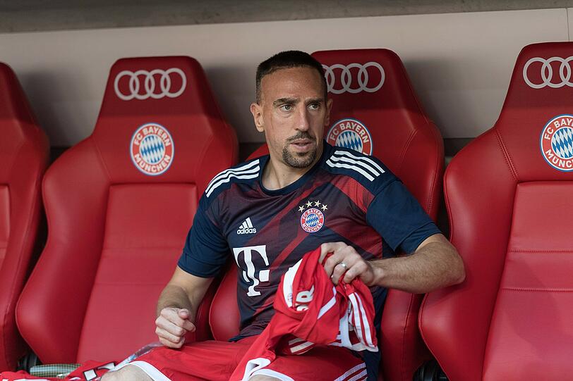 FRANCK RIBÉRY NOTE 3
Kam für Landsmann Coman ins Spiel. Sehr agil auf der linken Seite, Entscheidendes gelang jedoch auch ihm nicht.