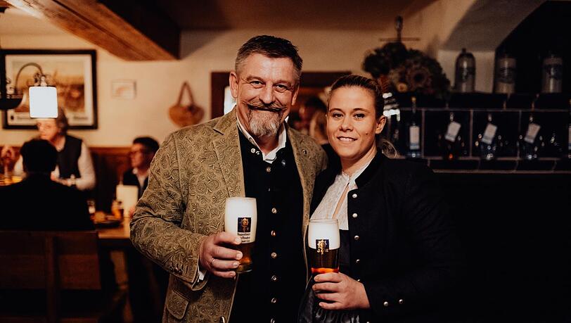 Stefan Grosse und Julia Sedlmeyr. Stefan Grosse und Julia Sedlmeyr.