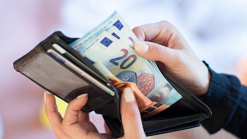 Die Neuerungen im Jahr 2025 werden teilweise Einfluss auf die finanzielle Situation vieler Verbraucher haben.