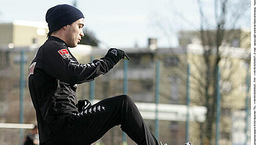 Ex-Löwe Berkant Göktan. Heute sucht er nach einem Verein für ein Comeback Ex-Löwe Berkant Göktan. Heute sucht er nach einem Verein für ein Comeback