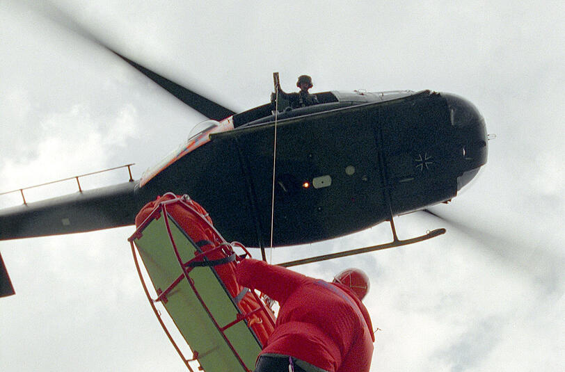 Ein Rettungshubschrauber im Einsatz (Symbol)