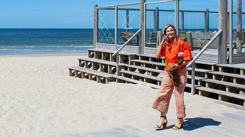 Königin Máxima der Niederlande hat das Meeting auf der Insel Texel sichtlich genossen.