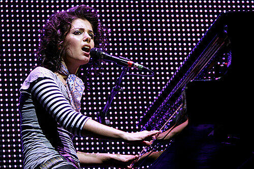 Katie Melua am Piano während ihres Konzerts am 2. April in Genf. Am Donnerstag ist sie in München.