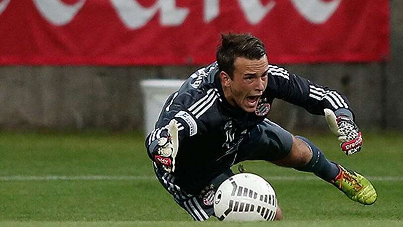 Leopold Zingerle (hier beim kleinen Derby der Bayern-Amateure gegen die U21 des TSV 1860) wird zweiter Torhüter bei den Bayern-Profis. Leopold Zingerle (hier beim kleinen Derby der Bayern-Amateure gegen die U21 des TSV 1860) wird zweiter Torhüter bei den Bayern-Profis.