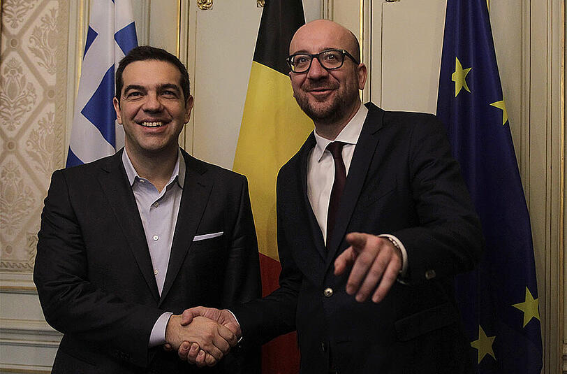 Gute Miene zum bösen Spiel? Griechenlands Ministerpräsident Alexis Tsipras (l.) mit seinem belgischen Pendant Charles Michel in Brüssel.