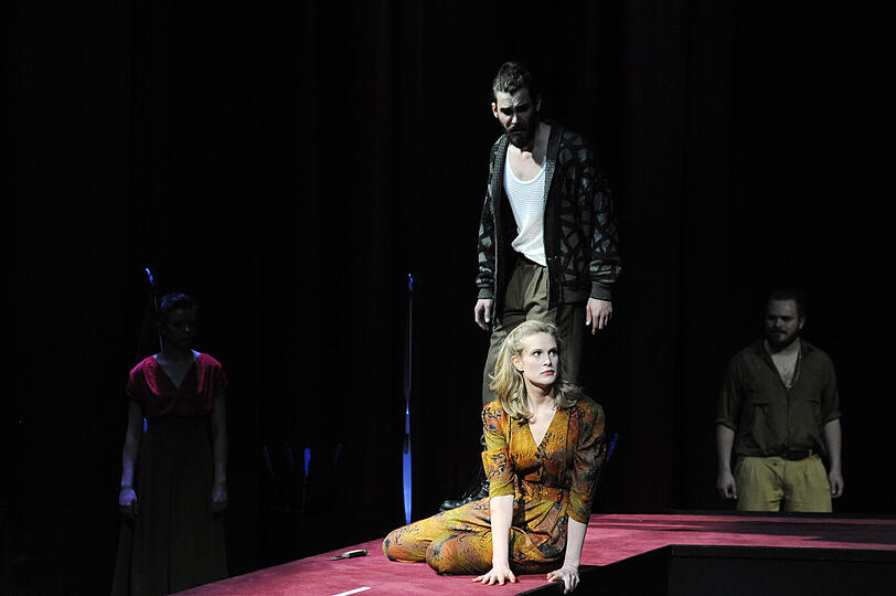 "The Rape of Lucretia", 2. Akt/ 2. Bild: "To love as we loved was to die": Luise Höcker und Martin Burgmair.