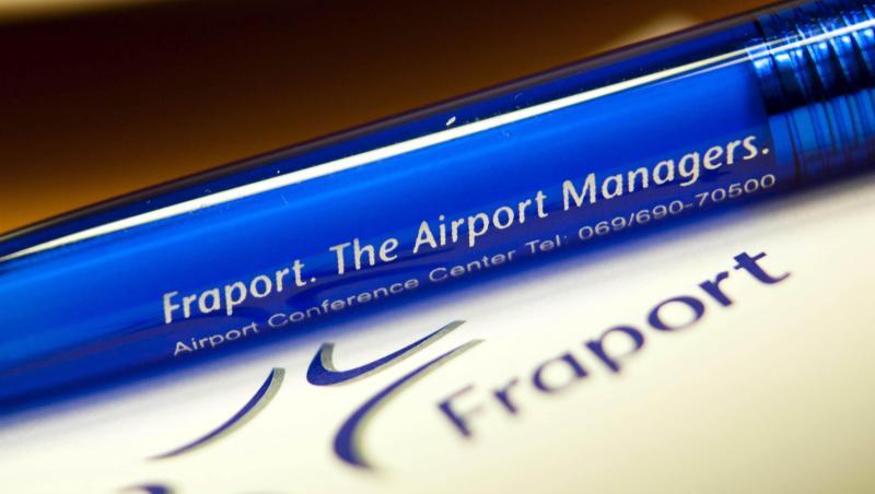 Die Corona-Krise könnte beim Frankfurter Flughafenbetreiber Fraport zu einer Reihe von Kündigungen führen. Die Corona-Krise könnte beim Frankfurter Flughafenbetreiber Fraport zu einer Reihe von Kündigungen führen.