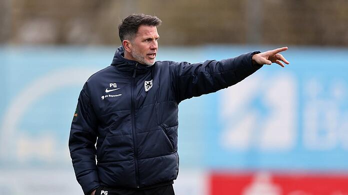 Trainer des TSV 1860: Patrick Glöckner packte Deniz, Hobsch und Guttau bei der Ehre.