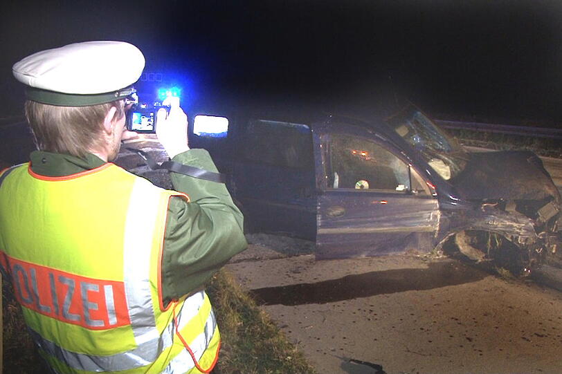 Unfall auf der A 92 bei Freising. Die Bilder.