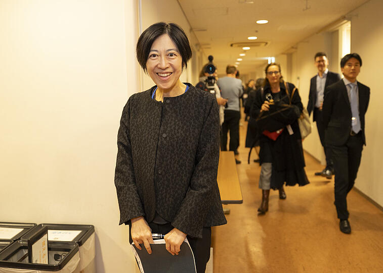 Miu Inui von Japan Arts organisiert die Tournee des Orchesters.
