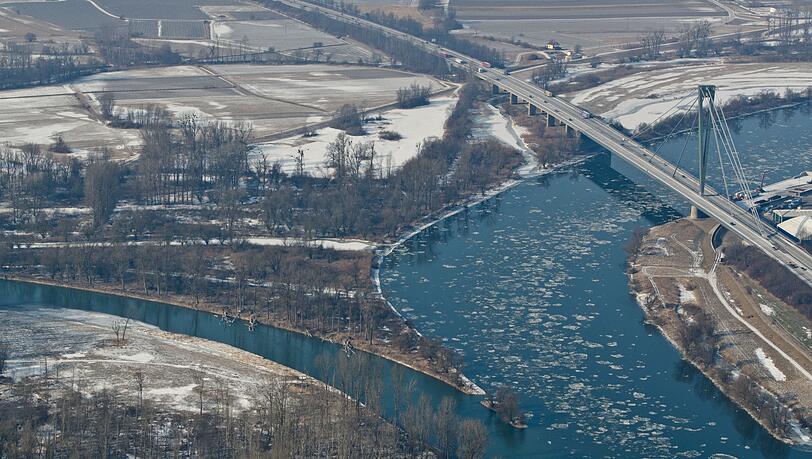 Auf diesem Bild aus dem Jahr 2012 ist die jetzt zur Sperrung anstehende Brücke zu sehen. (Archivbild) Auf diesem Bild aus dem Jahr 2012 ist die jetzt zur Sperrung anstehende Brücke zu sehen. (Archivbild)