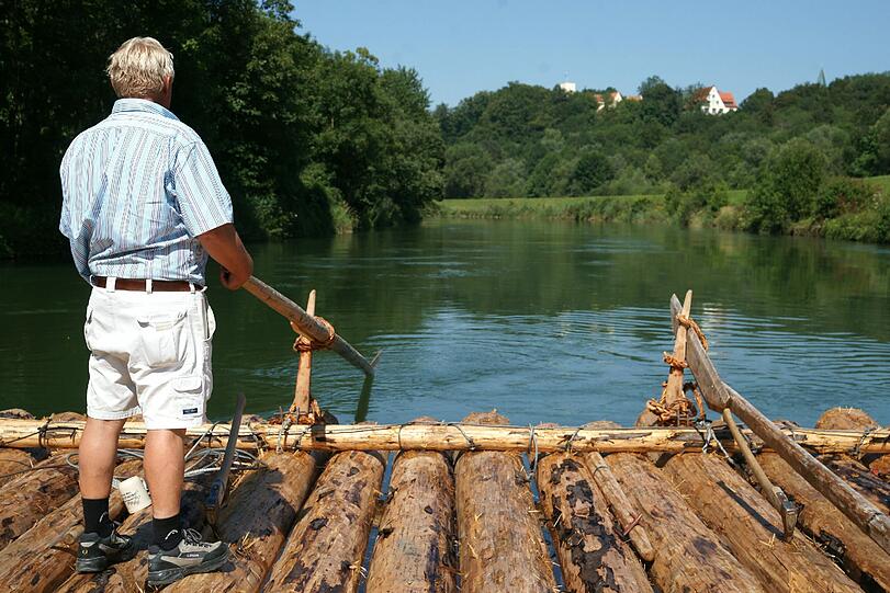Eine Flußfahrt, die ist lustig! Die AZ hat sich auf einem Floß in die Isarfluten gestürzt. Bilder zum Genießen - Eine Floßfahrt in vielen Fotos. Viel Spaß beim Klicken!
