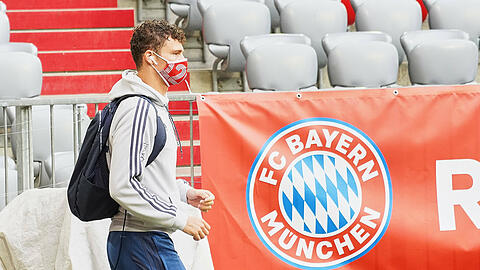 Benjamin Pavard ist der siebte Bayern-Profi, der eine Corona-bedingte Zwangspause einlegen muss.