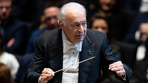Stardirigent Zubin Mehta hat im Mai geplante Auftritte in München abgesagt. (Archivbild)