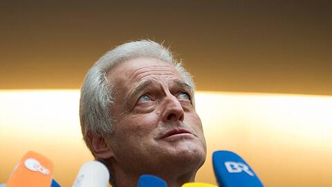 Peter Ramsauer sagt, er habe gar nichts früher gewusst.